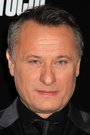 Michael Nyqvist isHenrik