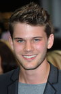 Jeremy Irvine isDaniel Grigori