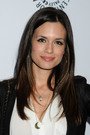 Torrey DeVitto isDaria Laurentis
