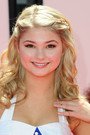 Stefanie Scott isQuinn Brenner