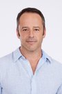 Gil Bellows isTommy