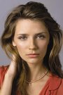 Mischa Barton isAgent Melanie Hamlin