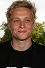 Matthias Schweighöfer isRobinson Crusoe (voice)