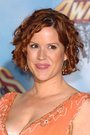 Molly Ringwald isAmy