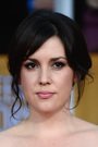 Melanie Lynskey isBecky